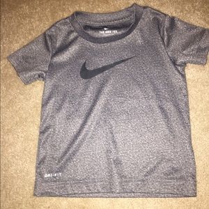 Nike dri fit shirt LIKE NEW